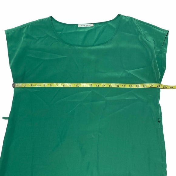 BLACK Rainn Green Short Sleeve Pleated Blouse - Picture 7 of 11